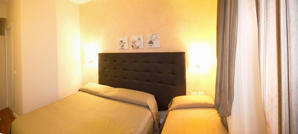 Hotel Saturnia Roma Esterno foto